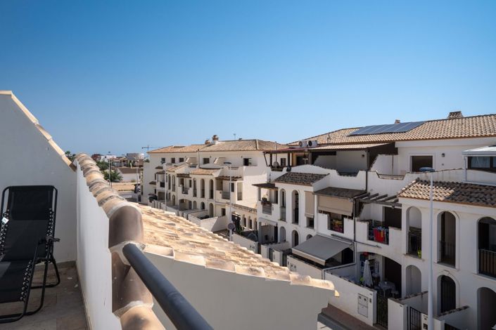 Image No.1-4 Bed Duplex for sale