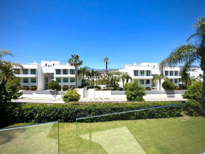 Image No.2-Appartement de 3 chambres à vendre à Estepona