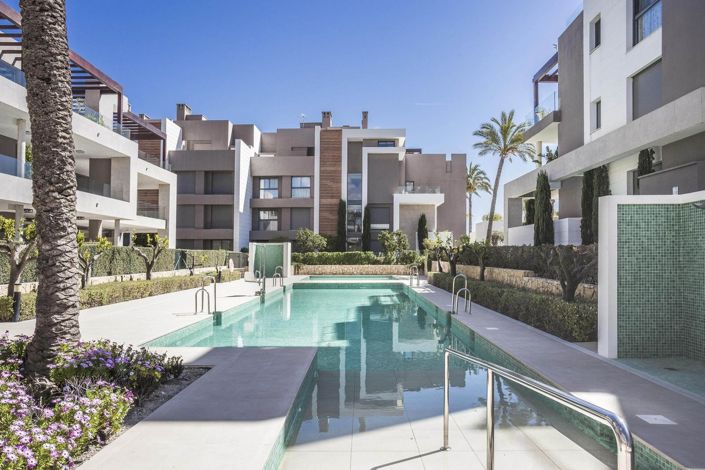 Image No.1-Appartement de 2 chambres à vendre à Estepona