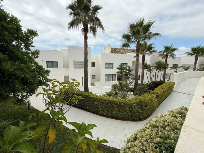 Image No.1-3 Bed Apartment for sale