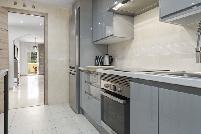 Image No.20-3 Bed Apartment for sale