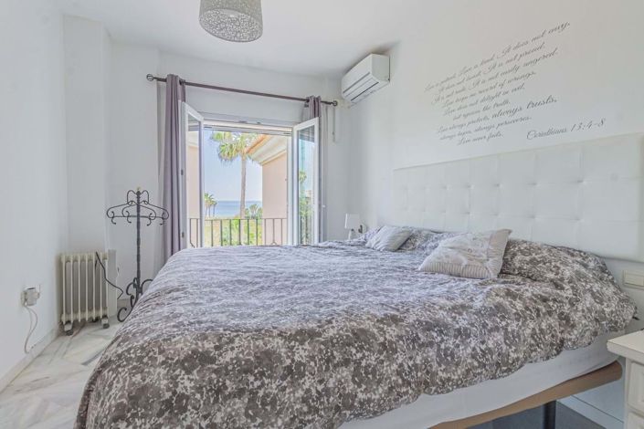 Image No.10-4 Bed Townhouse for sale