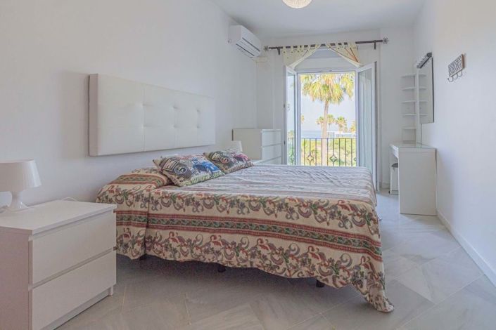 Image No.7-4 Bed Townhouse for sale