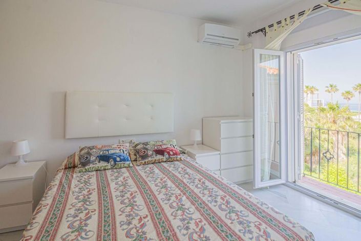 Image No.8-4 Bed Townhouse for sale