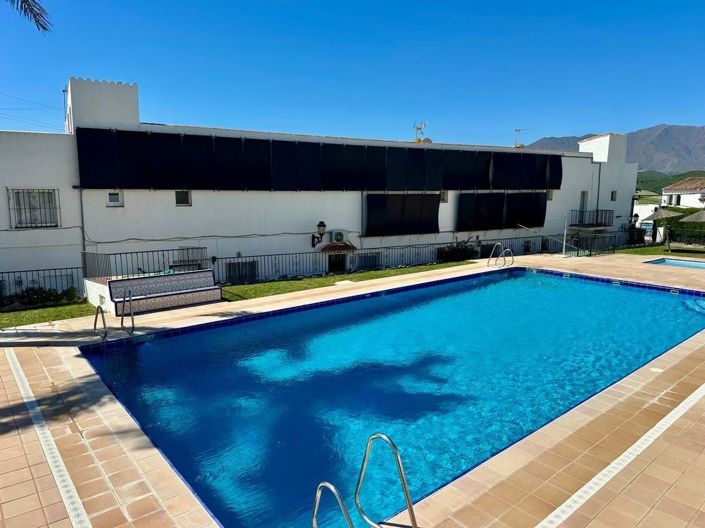 Image No.1-3 Bed Villa for sale