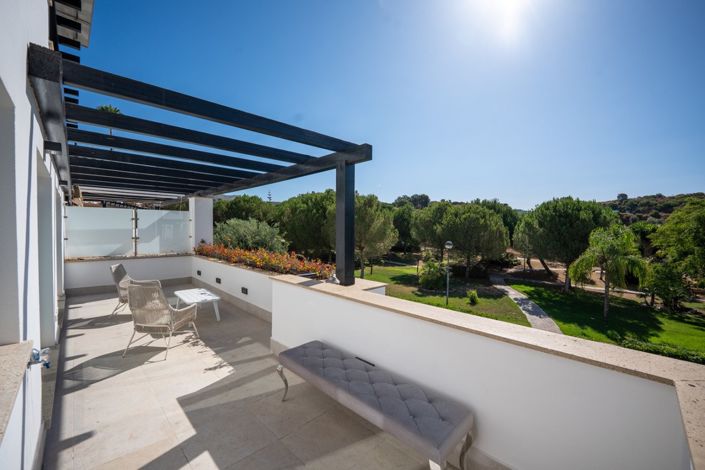 Image No.2-3 Bed Townhouse for sale