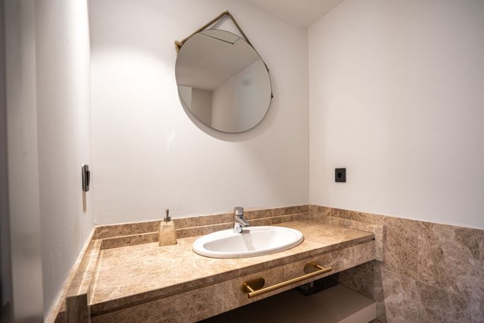 Image No.32-3 Bed Townhouse for sale