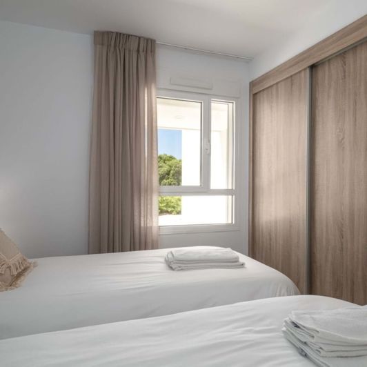 Image No.10-2 Bed Apartment for sale