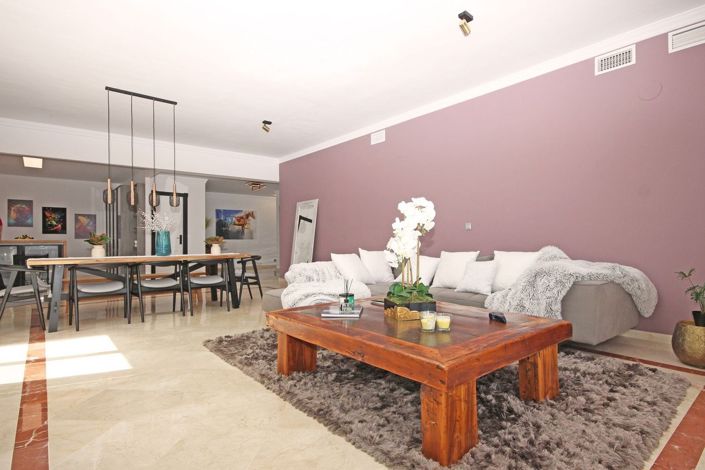 Image No.11-3 Bed Apartment for sale