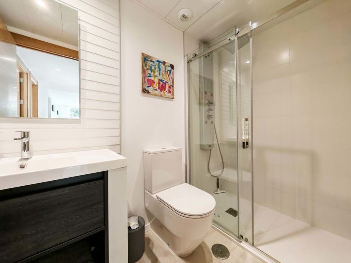 Image No.12-3 Bed Apartment for sale