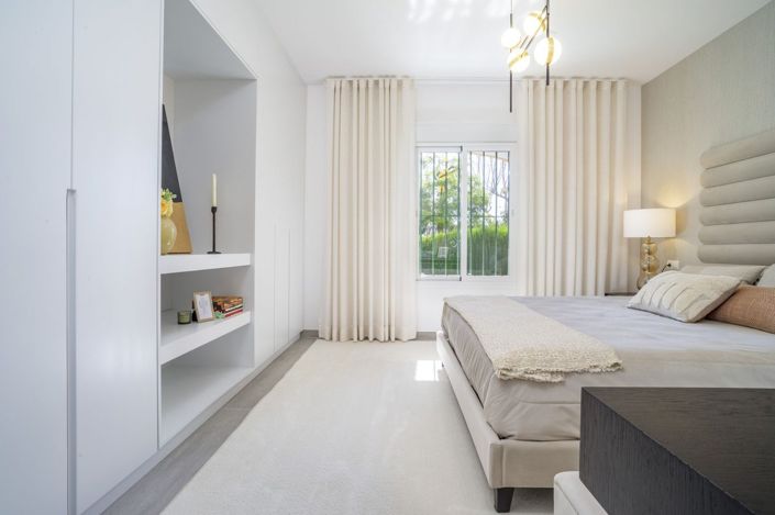 Image No.24-3 Bed Apartment for sale