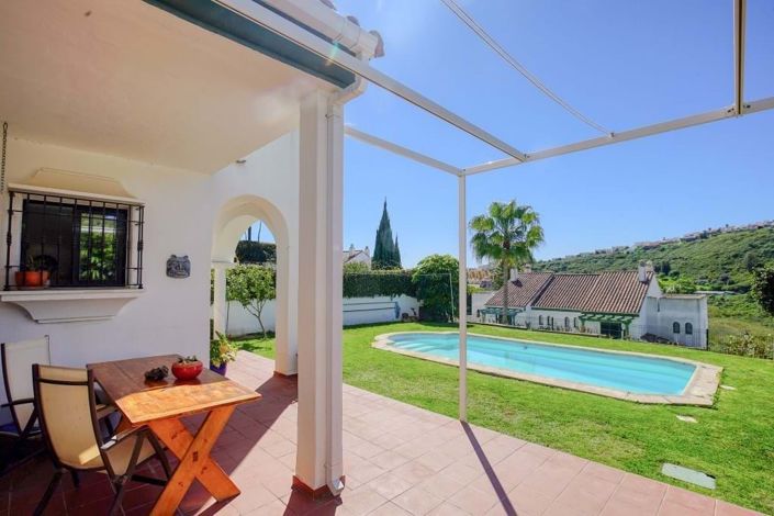 Image No.2-3 Bed Villa for sale