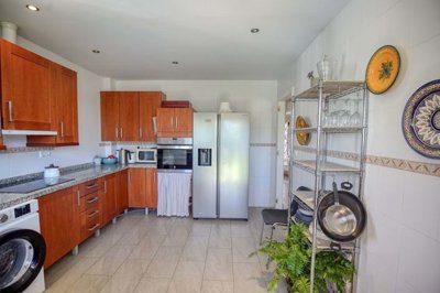 1447-639406-78d1f4f8b6655591b02d22fabb36a692d