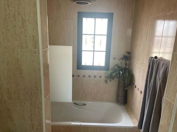 Image No.14-3 Bed Villa for sale