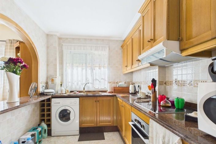 Image No.4-2 Bed Townhouse for sale