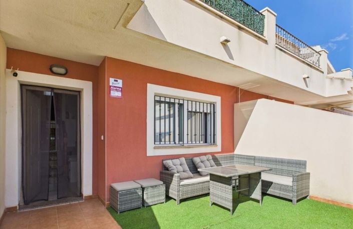 Image No.2-4 Bed Townhouse for sale