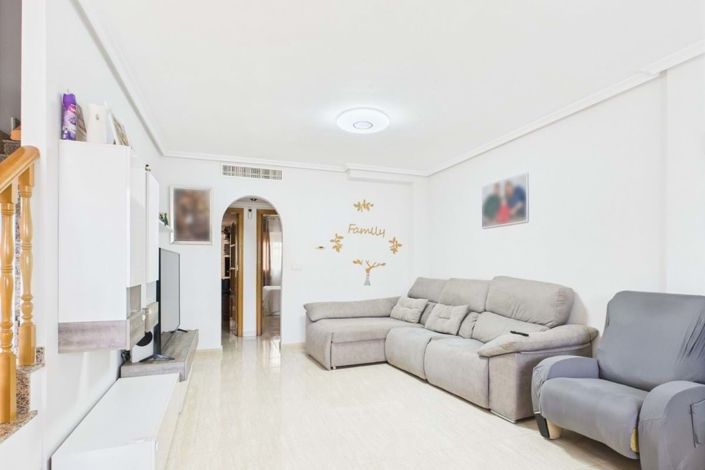 Image No.3-4 Bed Townhouse for sale