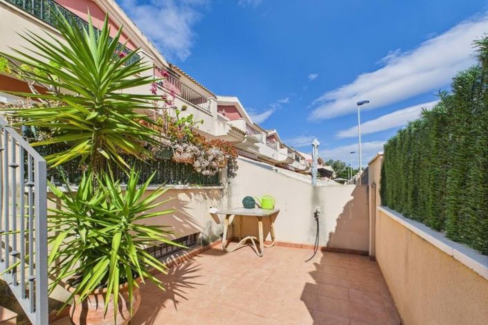 Image No.40-4 Bed Townhouse for sale