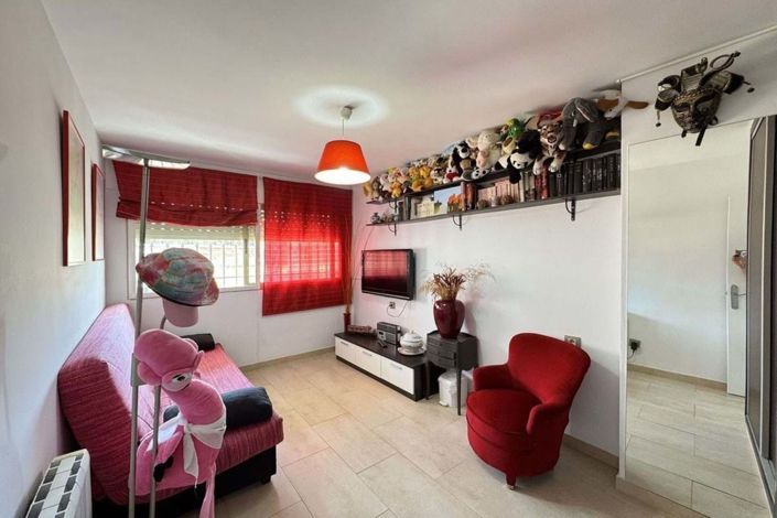 Image No.15-2 Bed Apartment for sale