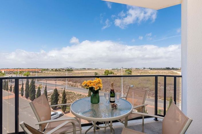 Image No.15-2 Bed Apartment for sale