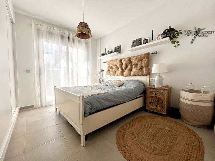 Image No.12-3 Bed Apartment for sale