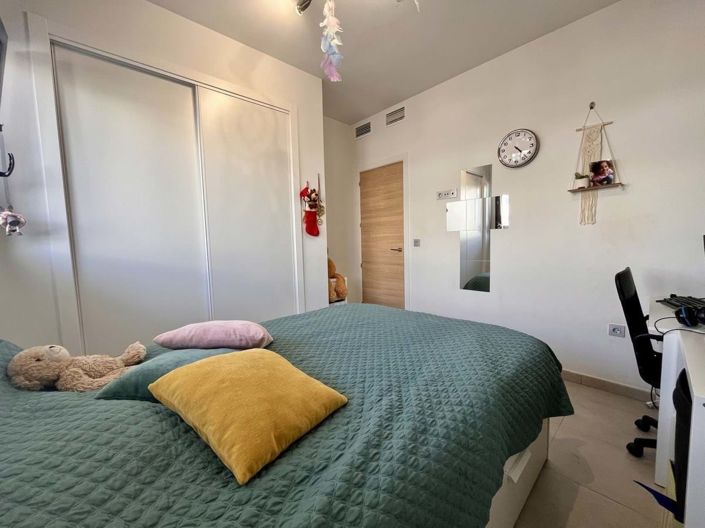 Image No.21-3 Bed Apartment for sale