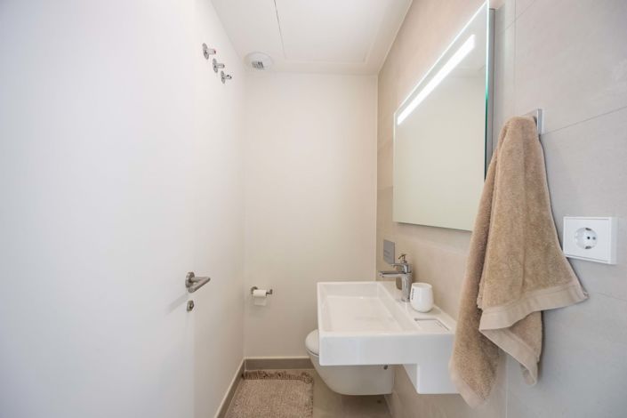 Image No.20-3 Bed Semi-Detached for sale