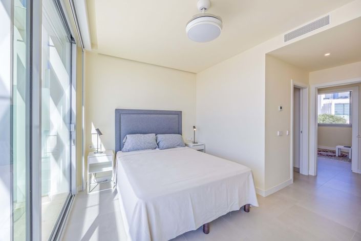 Image No.21-3 Bed Semi-Detached for sale