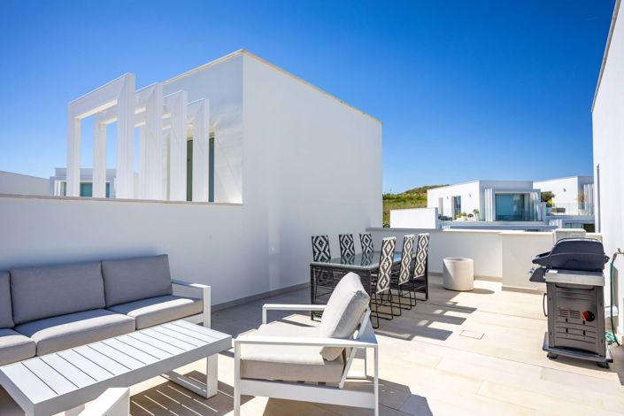 Image No.3-3 Bed Semi-Detached for sale