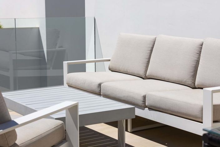 Image No.30-3 Bed Semi-Detached for sale