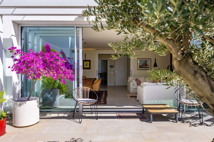 Image No.45-3 Bed Semi-Detached for sale