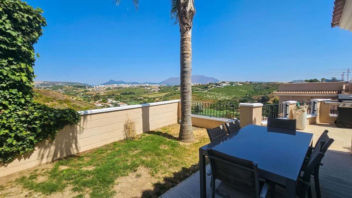 Image No.30-4 Bed Semi-Detached for sale