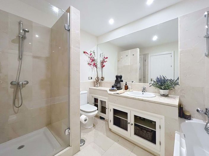 Image No.33-2 Bed Penthouse for sale