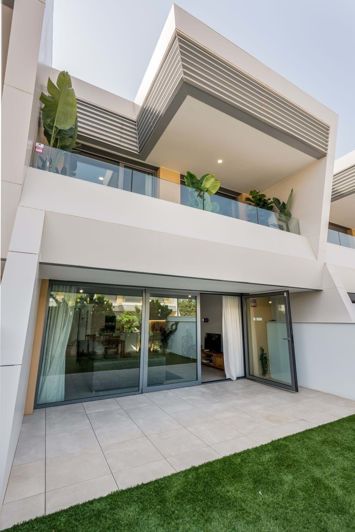 Image No.9-3 Bed Townhouse for sale