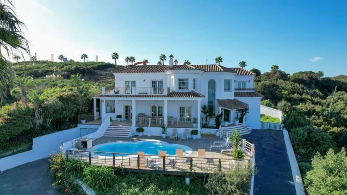 Image No.1-5 Bed Villa for sale