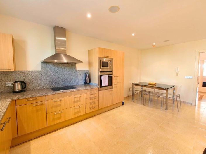 Image No.10-3 Bed Apartment for sale