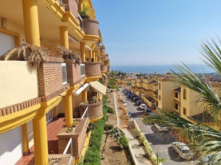 Image No.21-2 Bed Apartment for sale