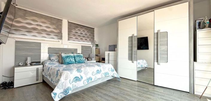 Image No.12-2 Bed Villa for sale