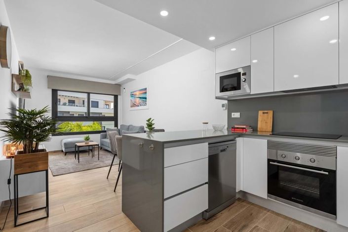 Image No.10-2 Bed Apartment for sale