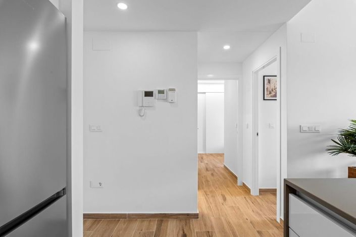 Image No.12-2 Bed Apartment for sale