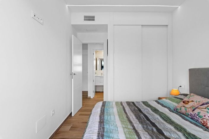 Image No.19-2 Bed Apartment for sale