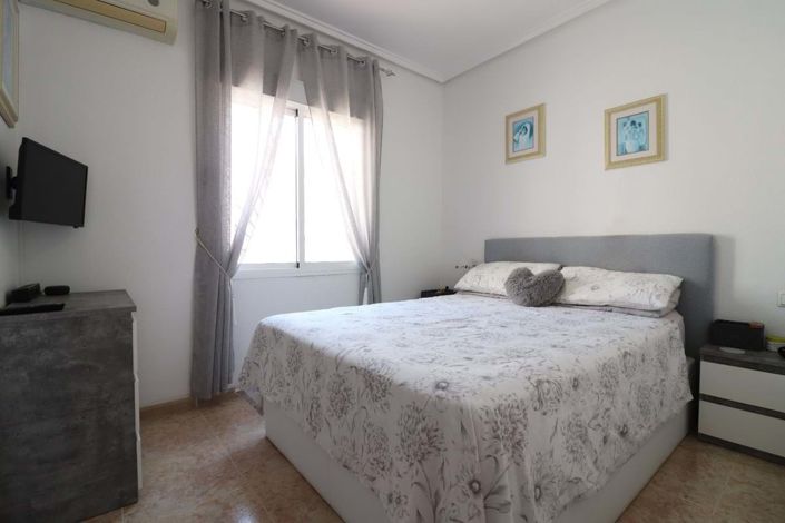 Image No.12-3 Bed Villa for sale