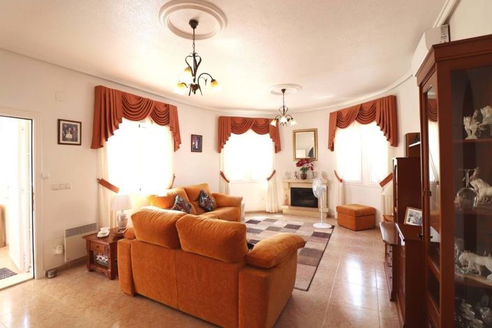 Image No.8-3 Bed Villa for sale