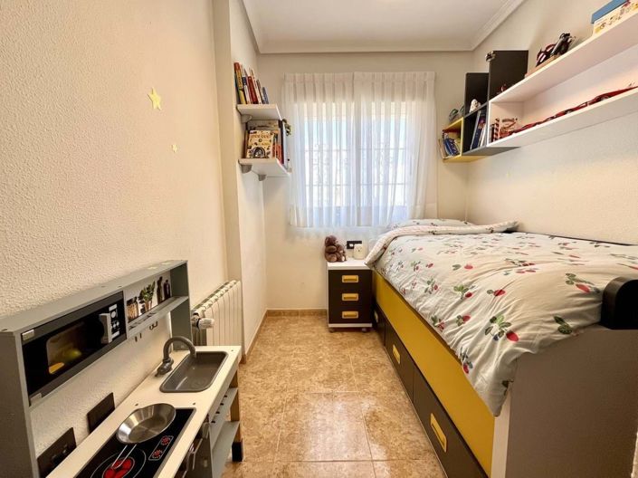 Image No.17-3 Bed Townhouse for sale