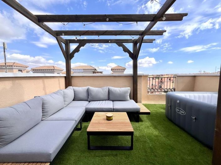 Image No.3-3 Bed Townhouse for sale