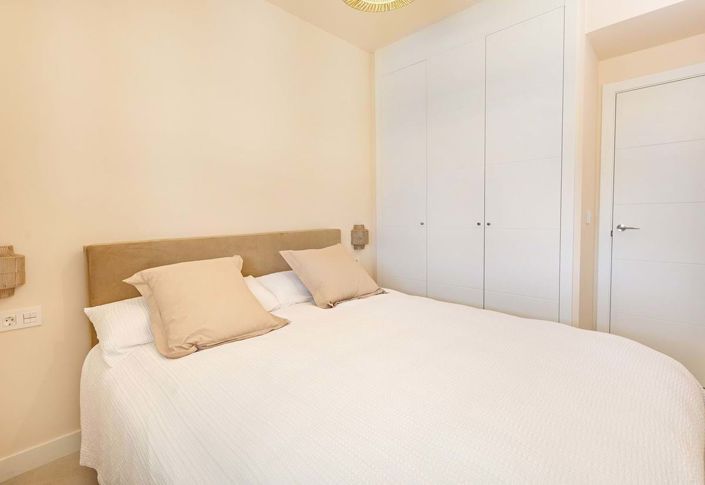 Image No.21-2 Bed Apartment for sale