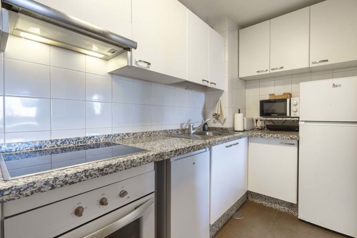 Image No.12-2 Bed Apartment for sale