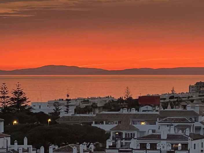 Image No.50-2 Bed Apartment for sale