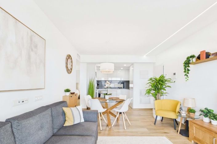 Image No.20-2 Bed Apartment for sale