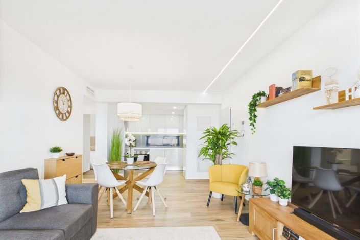 Image No.22-2 Bed Apartment for sale